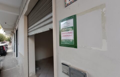 Locale in VENDITA a Bellizzi