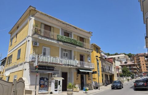 Appartamento di ampia metratura ad Olevano sul Tusciano