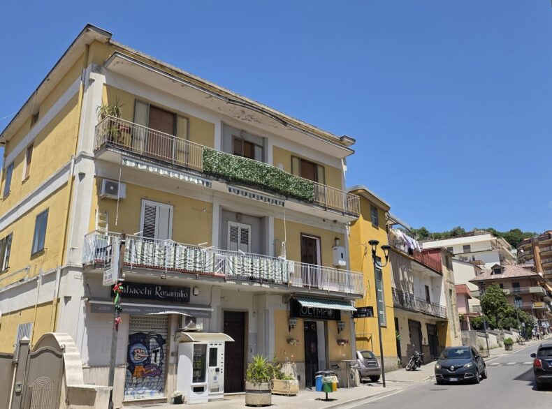 Appartamento di ampia metratura ad Olevano sul Tusciano